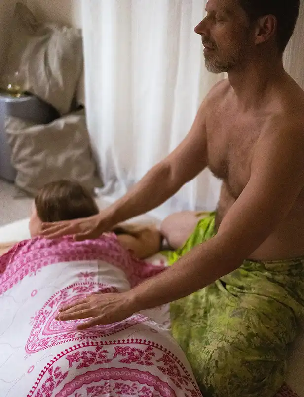 AnuKan Ganzkörpermassage Berührungskunst Dresden Header3