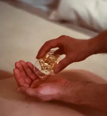 AnuKan Massage-Header-1